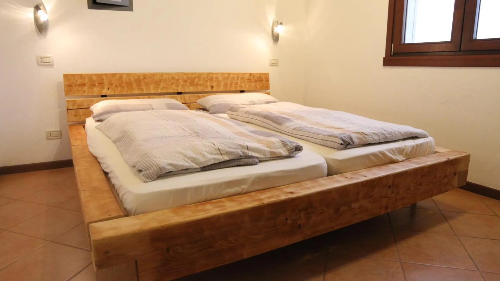 Lagosuite Peschiera del Garda Apartment